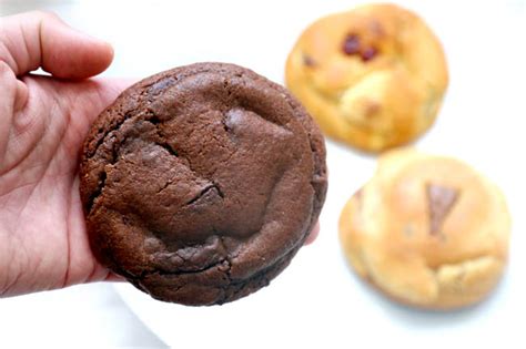 Ben’s Cookies – England’s Best Cookies Here In Singapore.